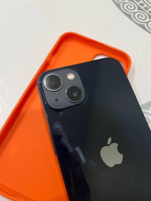 Обменяю iPhone 13 128GB АКБ 79%