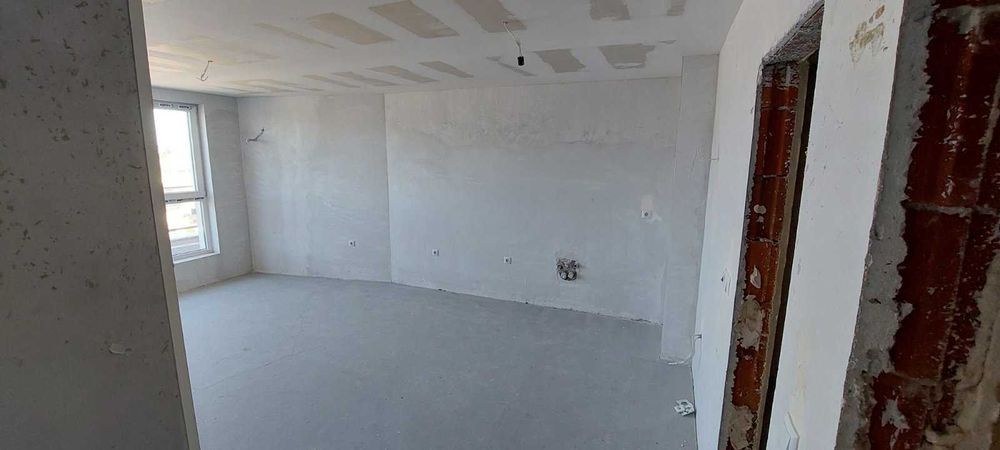 Продава се Тристаен апартамент в Варна, Аспарухово - 90 кв.м за 1578 €/кв.м - Снимка #4