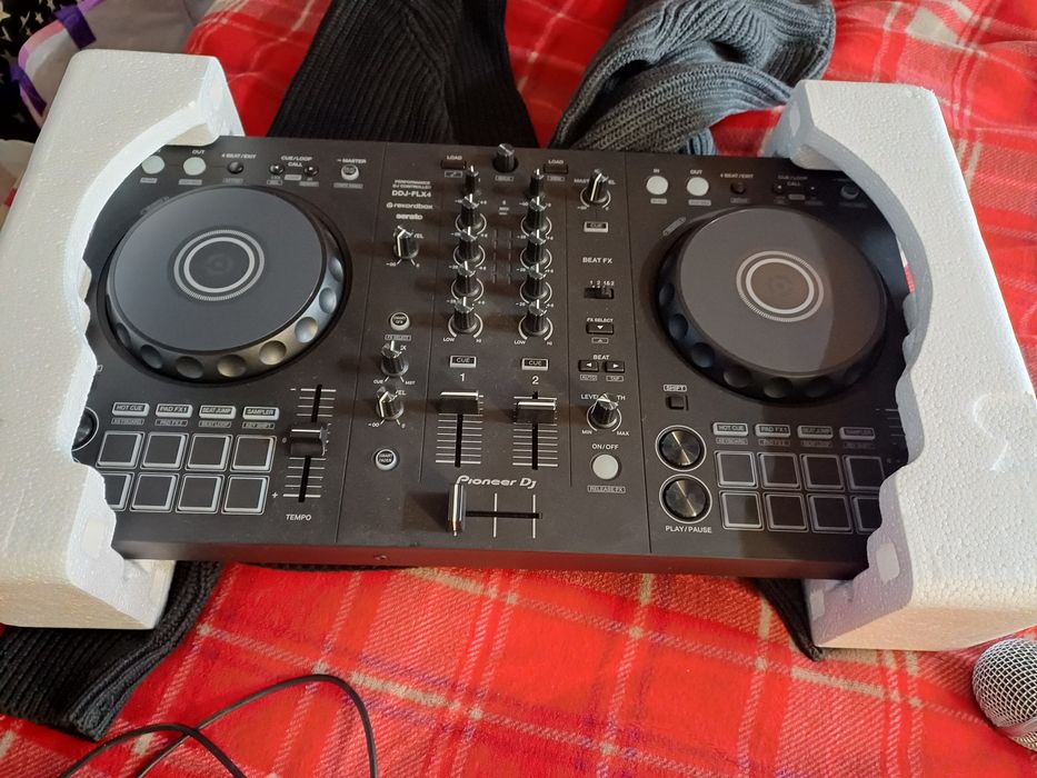 Pioneer dj DDJ-FLX4 consola nou