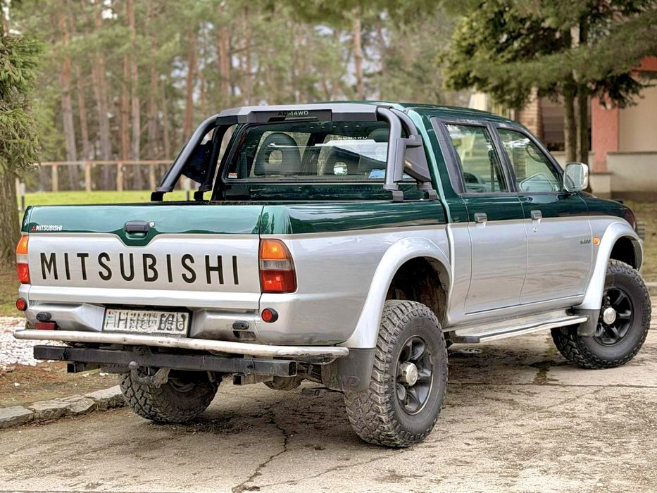 - Impecabil Mitsubishi L200 2.5D-iD POMPA CLASICA