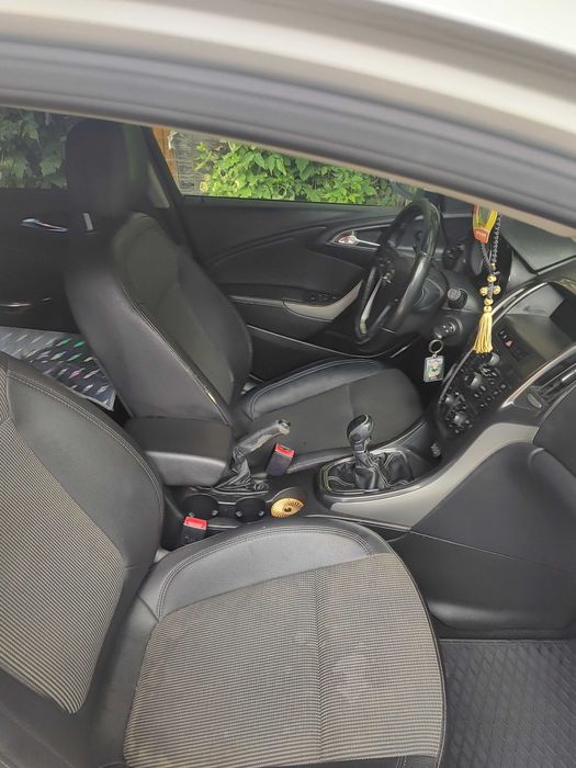 Opel Astra j sport tourer