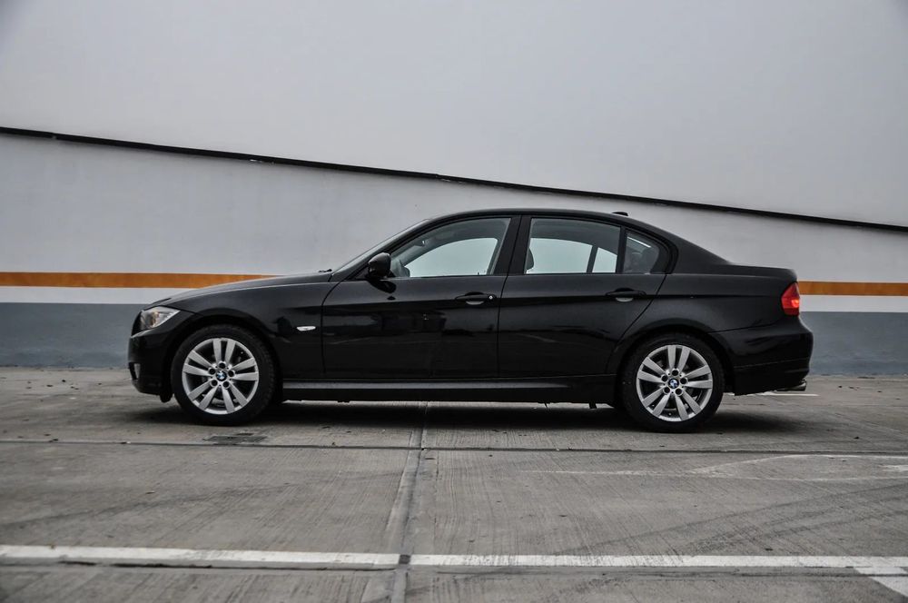 BMW Seria 3 2009 — imagine 3