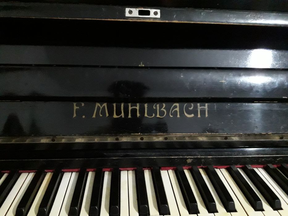 Пианино F.MIHLBACH немецкое