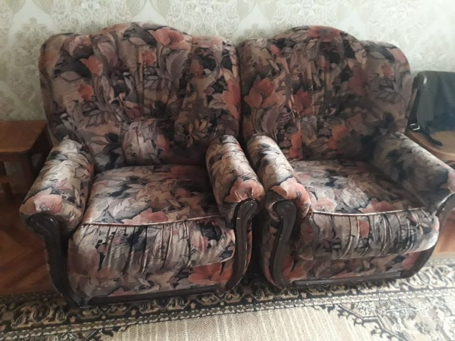 Продам два кресла