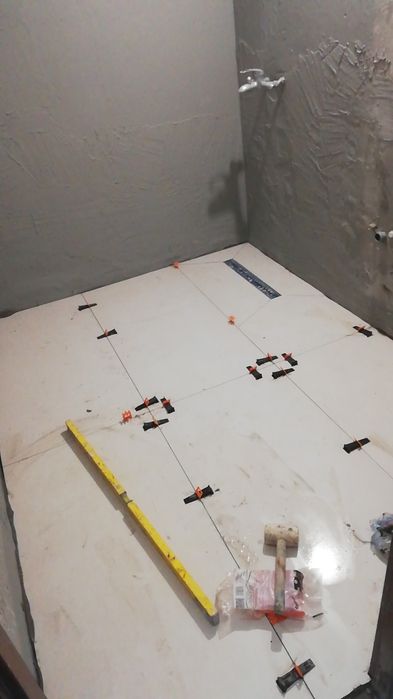 Zugrav parchetar faiantar