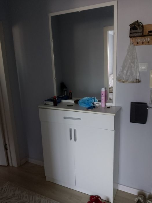 Продам шкаф для обувной и вешлко