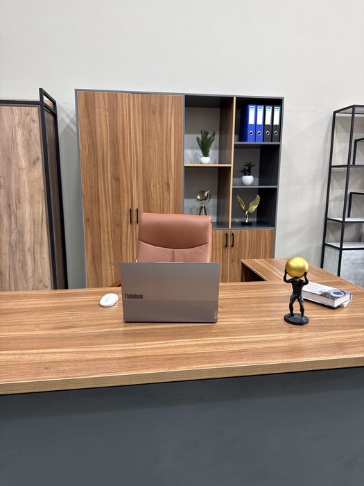 Комлект руководительский| столы| в наличии| от производителя