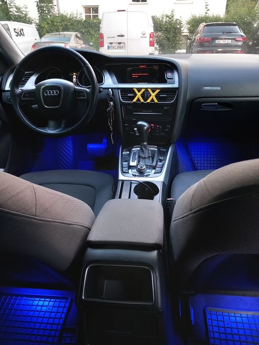 Vând Audi A5 sportback