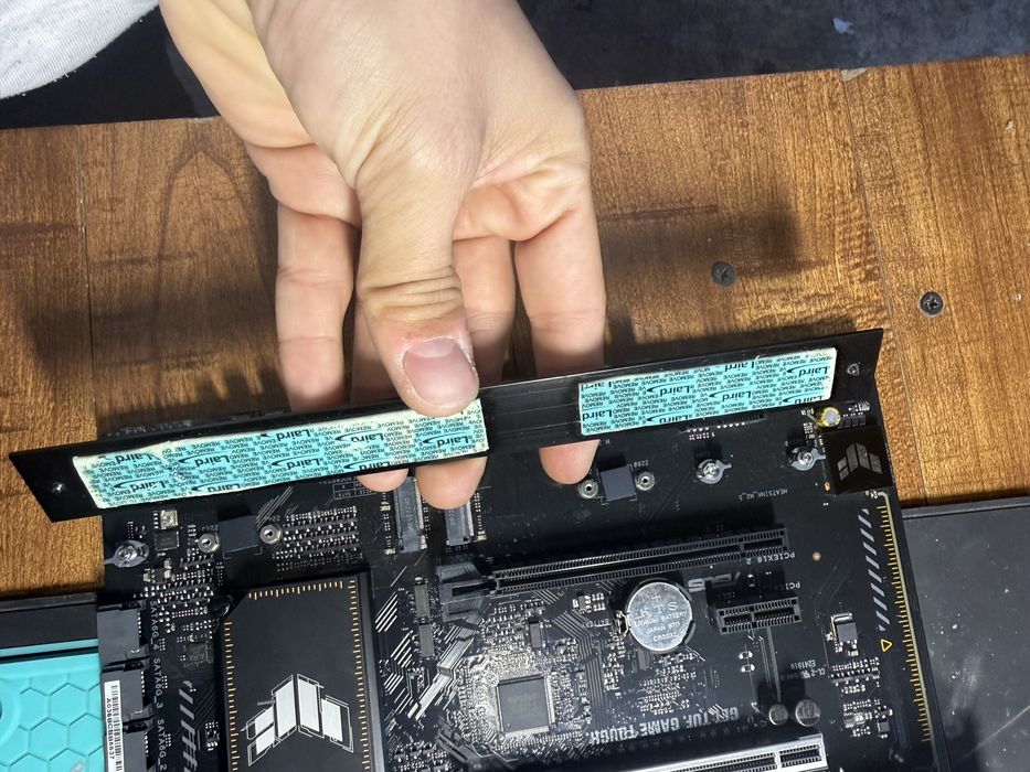 ASUS TUF Gaming B650-PLUS AM5 DDR5 – functionala!