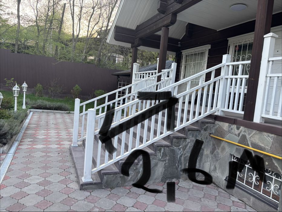 Продам перила деревяные