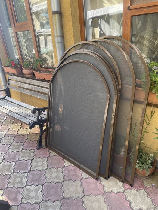 Site cu arcada  și  site plisee dimensiuni diferite.
