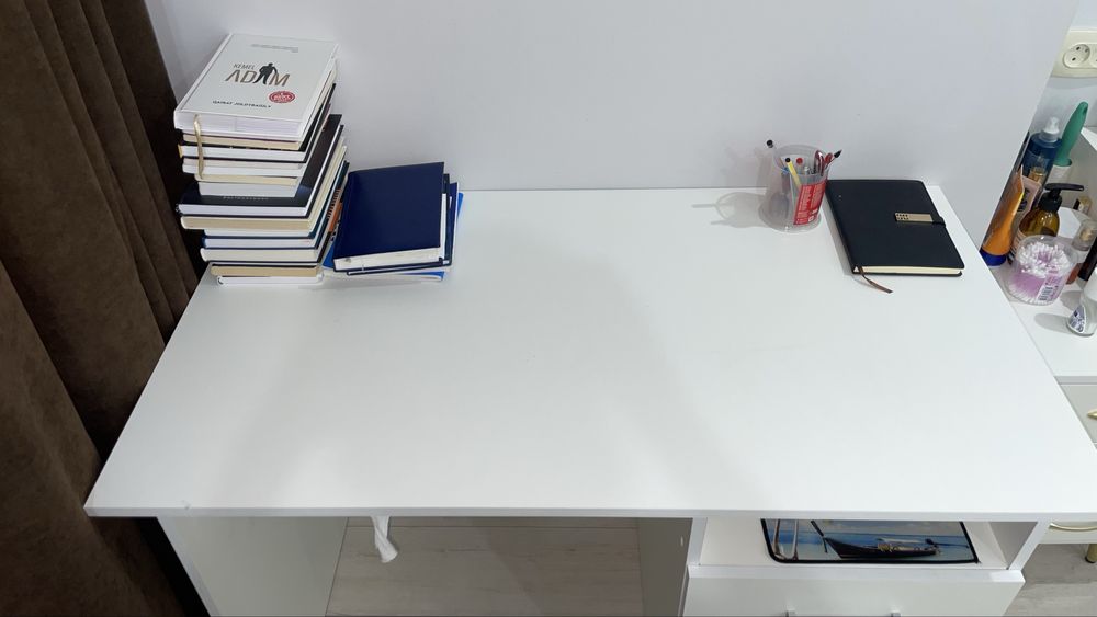 Стол большой