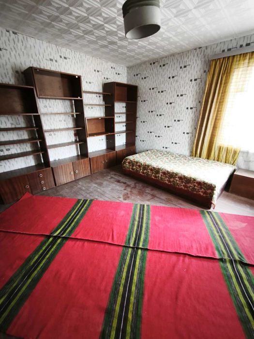 Продавам двуетажна къща в общ. Перник с. Богданов дол