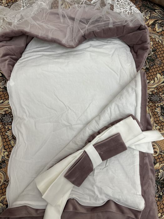 Продам конверт на выписку