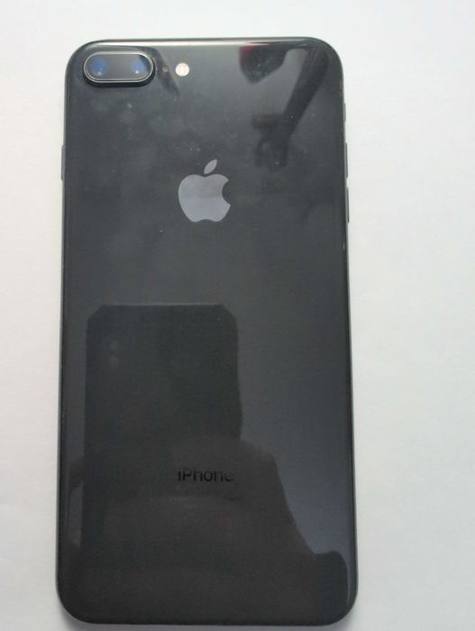 iPhone 8 Plus 64GB functional baterie 86 procent