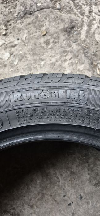 4 anvelope iarna runflat Goodyear,255/50/19.Pretul este pe bucata