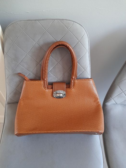 Дамски чанти,нови и в отлично състояние