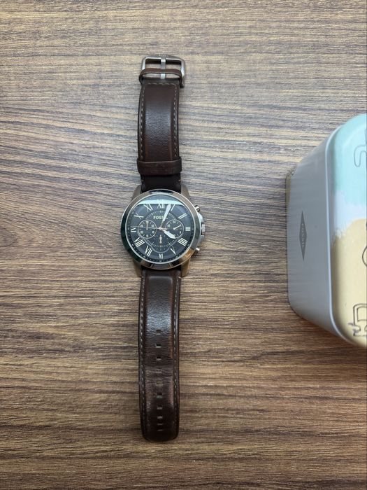 Ceas Fossil Grant FS4813 44mm Curea de Piele Maro / Negru