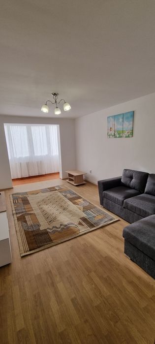 Inchiriez apartament cu 2 camere