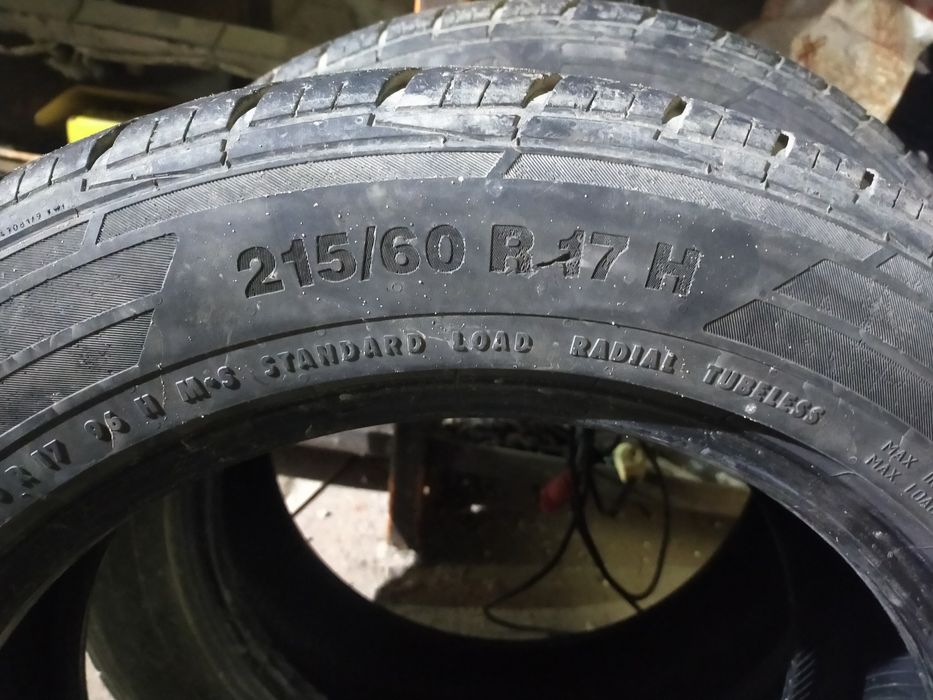 продам резину 215/60/17