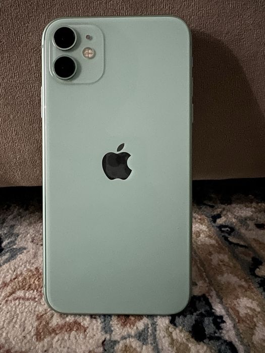 Продам айфон 11