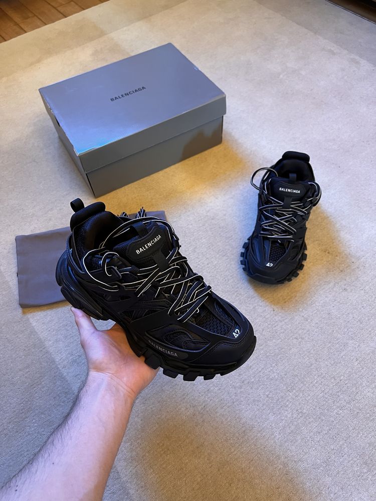 Balenciaga track hot sale 42