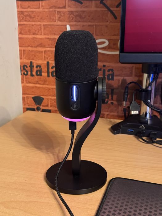 Микрофон Logitech Yeti GX