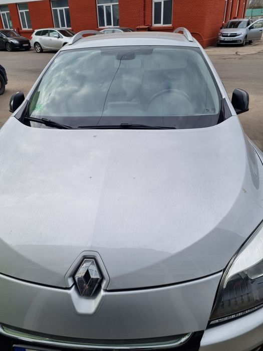 RENAULT Megane