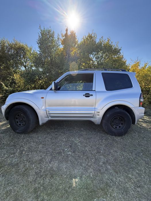 Mitsubishi Pajero Mk3 - autotilitara