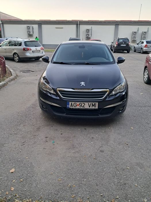 Vând Peugeot 308 -ideal pentru piese sau reparatie