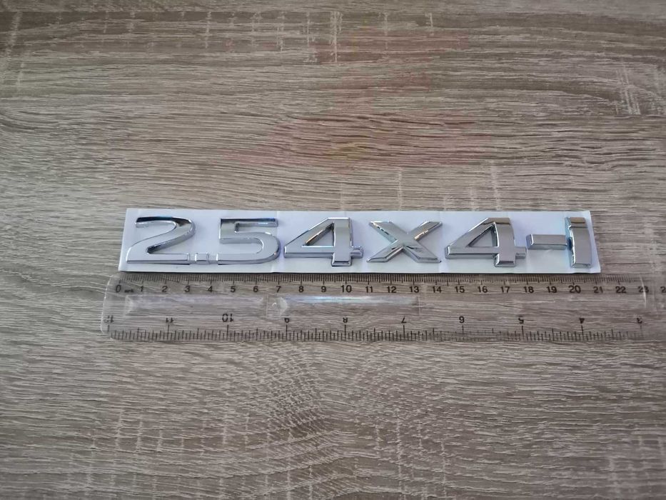 сребрист надпис 2.5 4x4-i за Нисан Nissan