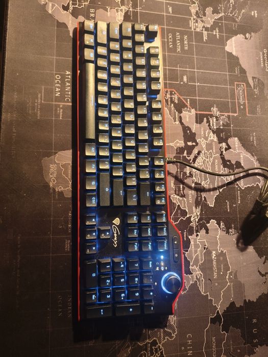 механична клавиатура Genesis  RX85