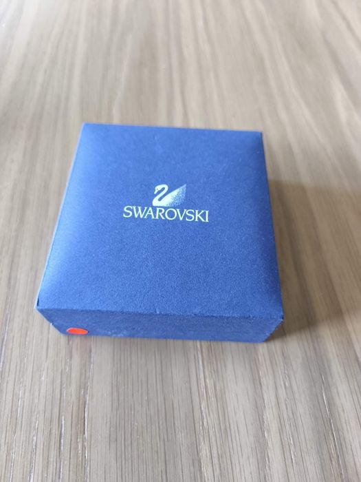 Swarovski гердан с камък