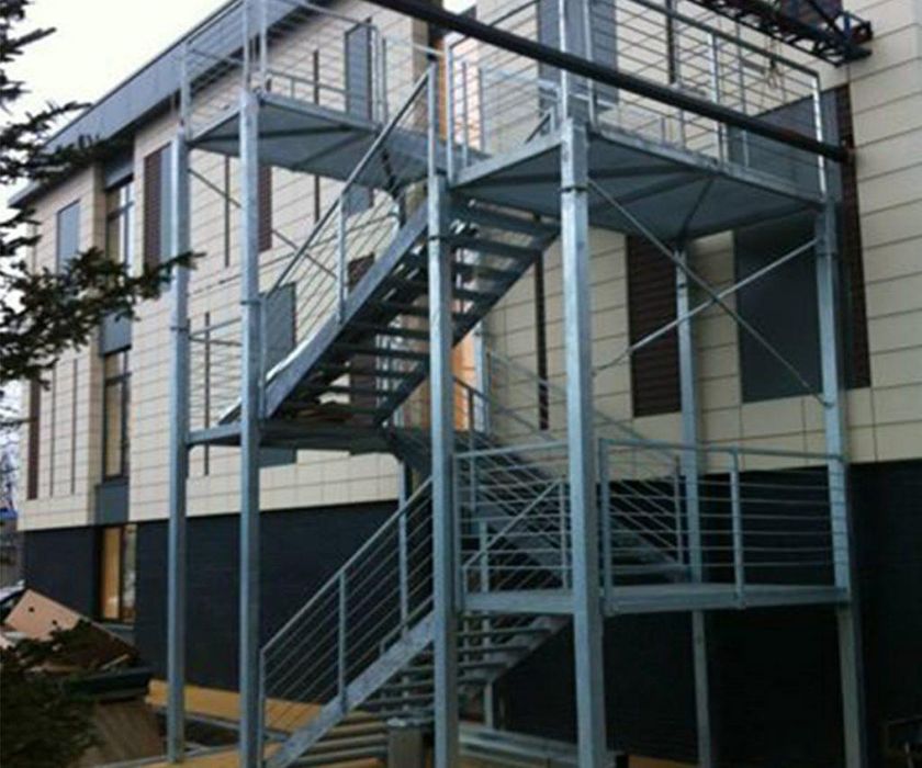 Scara metalica zincata pentru evacuare