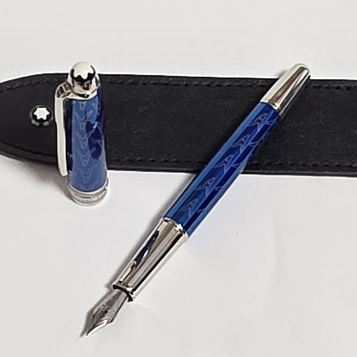 Stilou Montblanc ed Le petit price, albastru