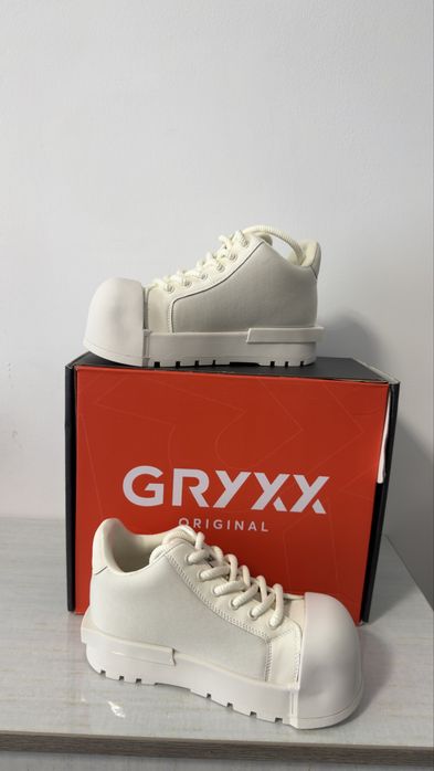Adidasi GRYXX albi numarul 36 noi cu eticheta