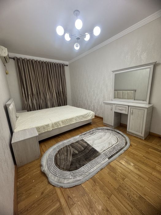 Ойбек метро Мирабад Сдается квартира на ул Чехова Ойбек 4 комнатная но