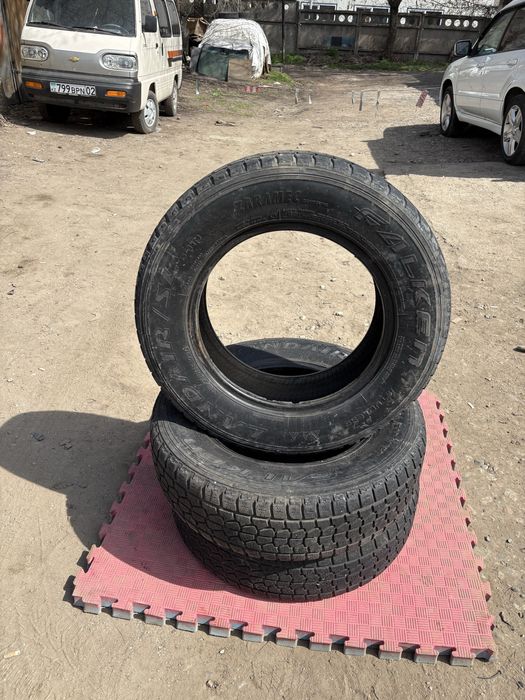 Резина все сезонка  215/70R16