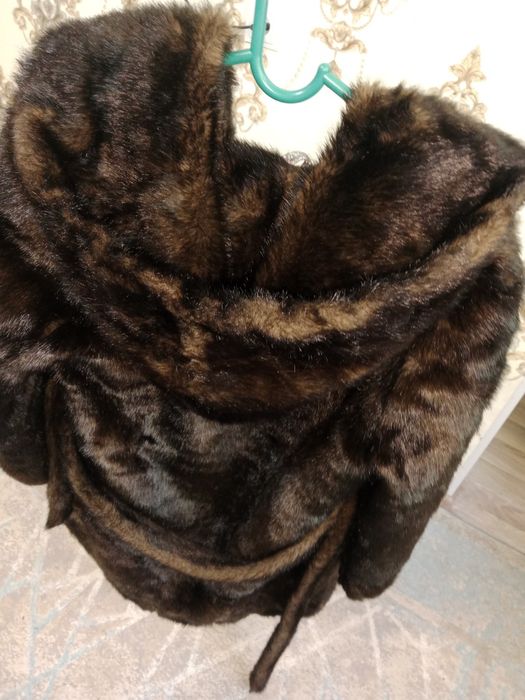 Шуба 20000тг продам