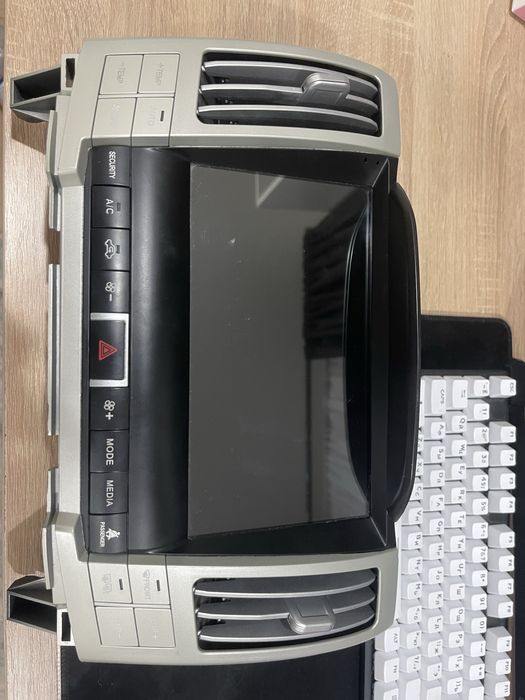 Продам автомагнитолу teyes cc3l (lexus rx330)