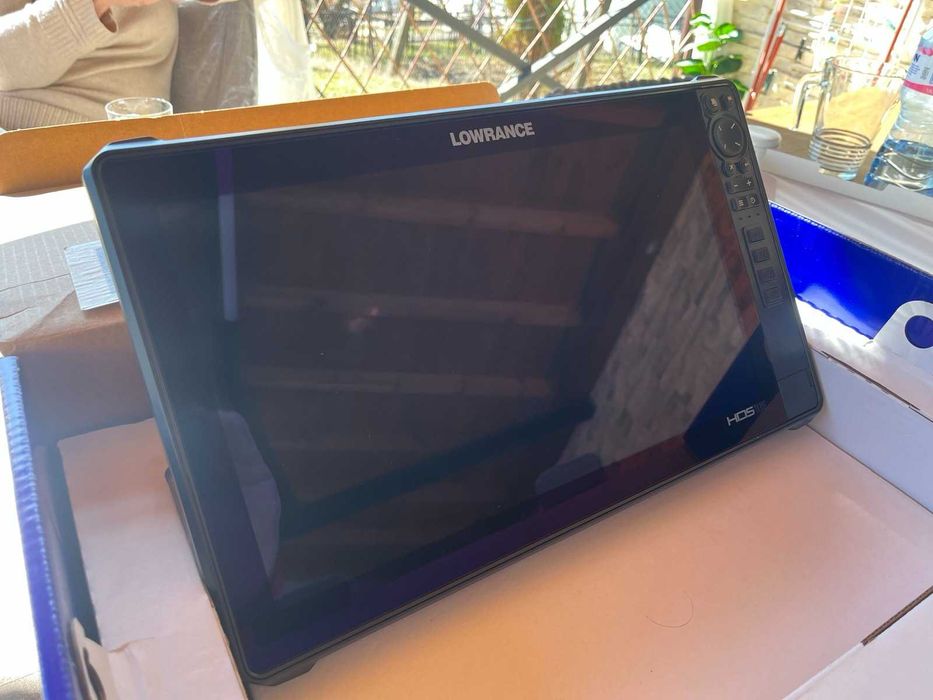Сонар Lowrance HDS 16 Live