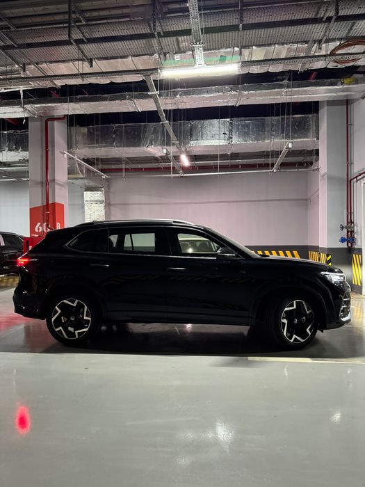 Volkswagen Tiguan L Pro