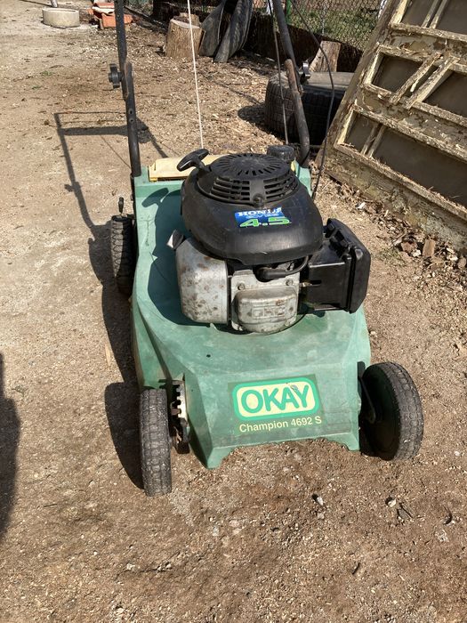 Градинска косачка с двигател honda