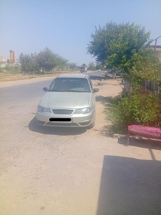 Nexia2 2009 sotiladi