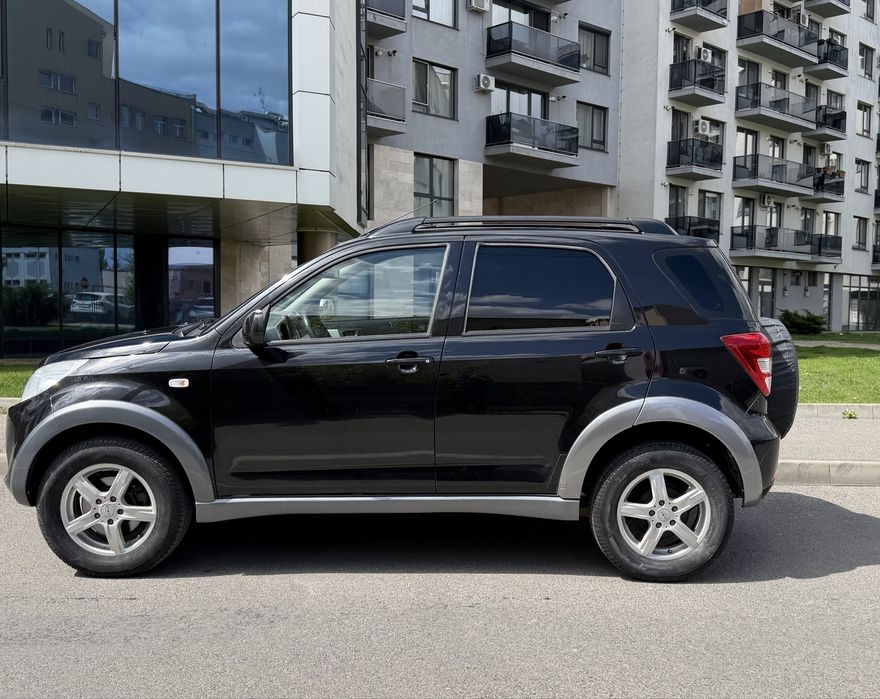 Vand Daihatsu Terios. 4X4. Benzina.