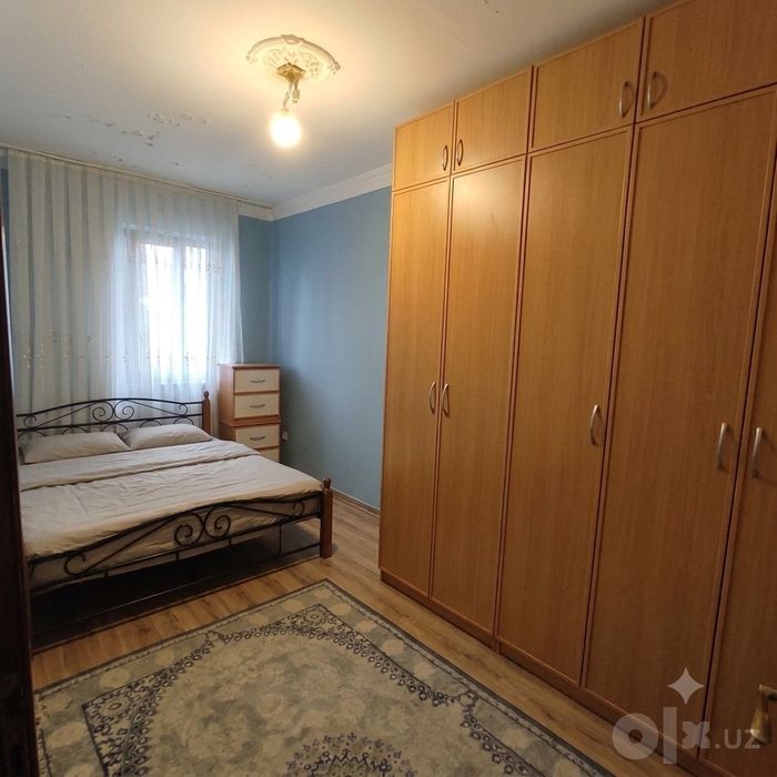 Sebzor uy sotiladi 3+1 (ofis qilib olinsa xam boʻladi)