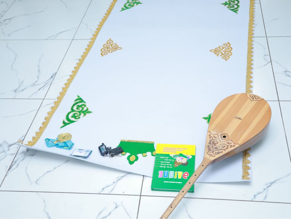 Продам платье на годик