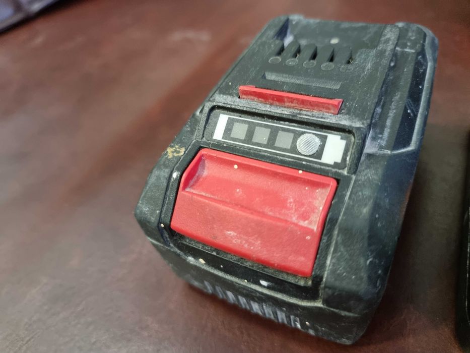 Зарядно за батерии на Einhell Power X-Change