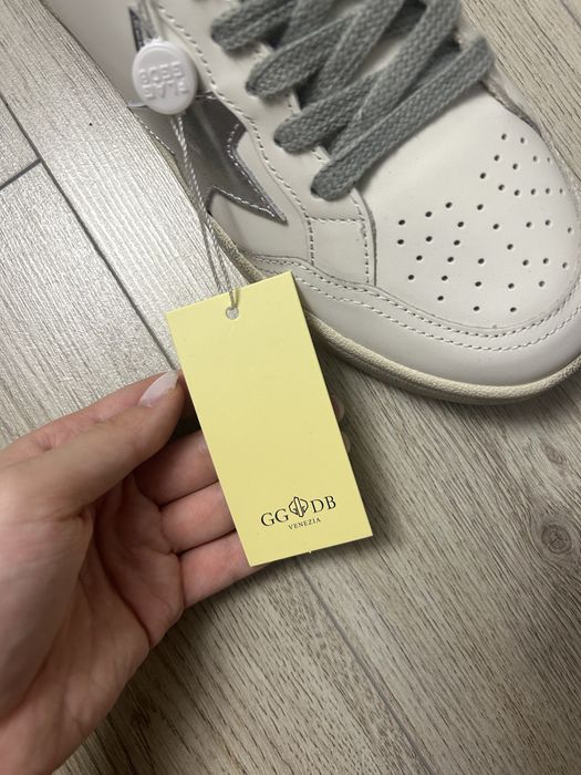 Golden Goose noi