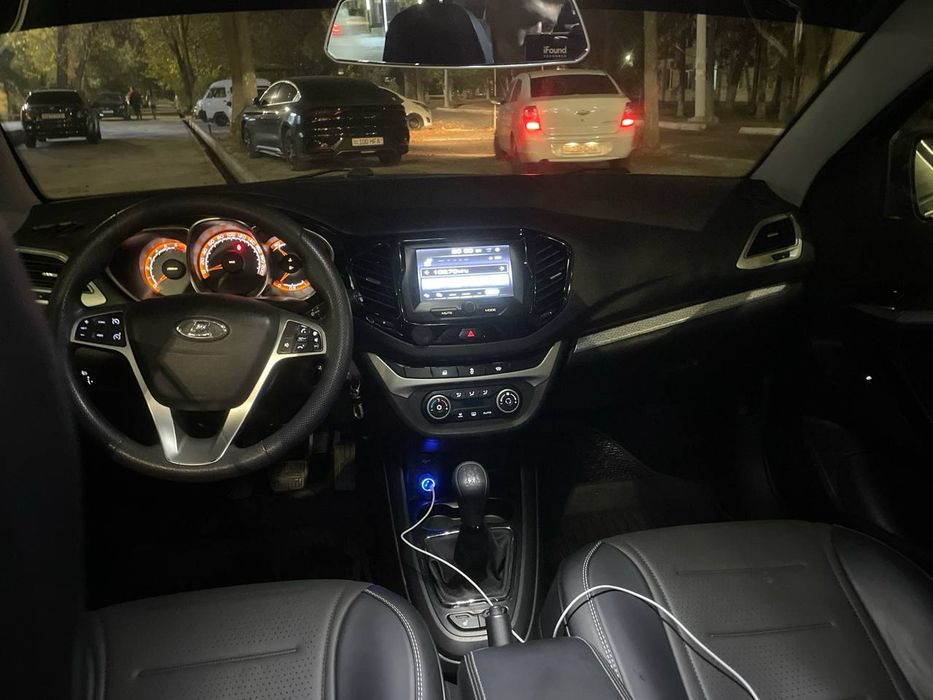 Lada vesta cross
